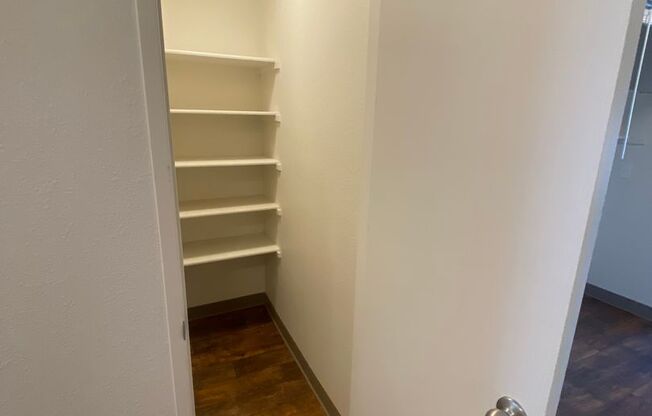 3 beds, 2 baths, 1,066 sqft, $1,900, Unit E215