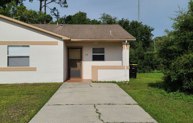 Duplex in Poinciana, Polk County