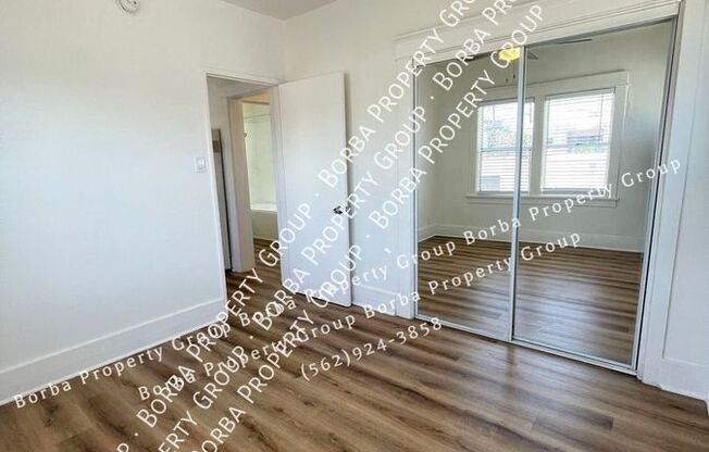 623 E 6 ST