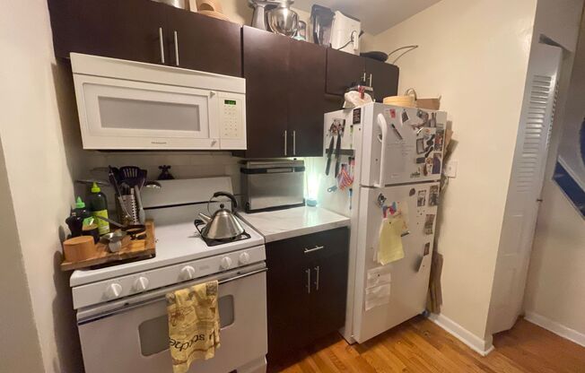 607-09 S 3rd