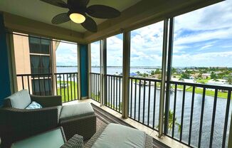 Top-Floor Cape Coral Condo with Wraparound Balcony and Breathtaking Sunsets