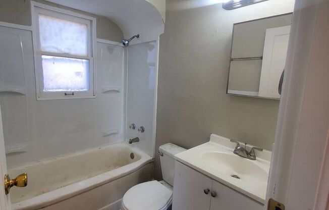 9863 Vickie Pl.| 3 Bedroom, 1.0 Bath with Attached Garage