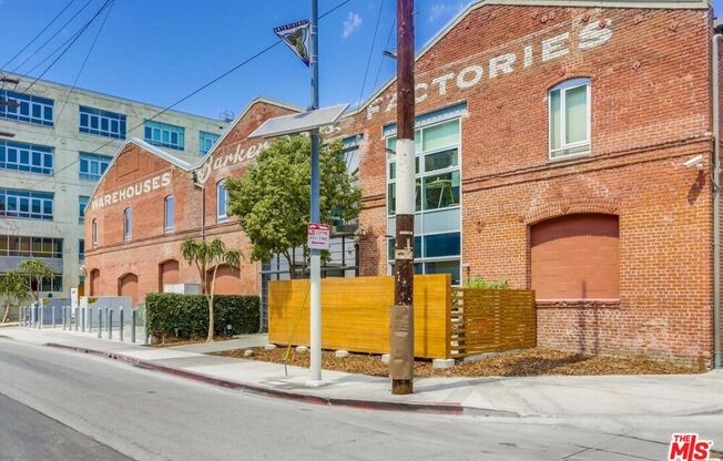 1 bed, 1 bath, 1,060 sqft, $3,350, Unit 310