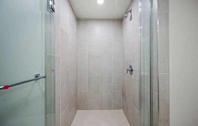 4 beds, 4 baths, 1,200 sqft, $4,484, Unit 210