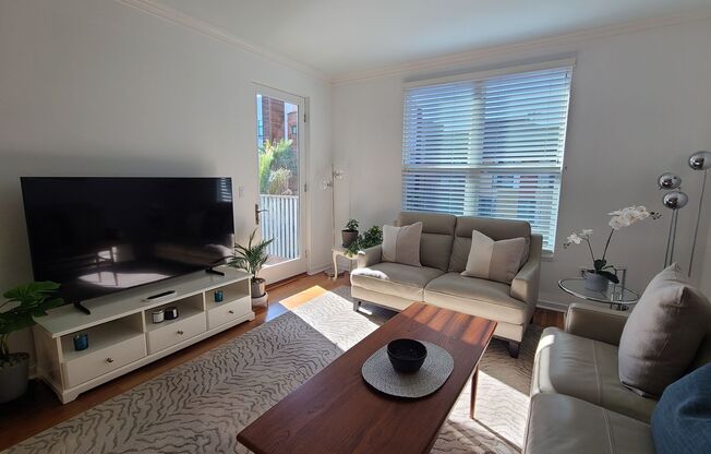 3 beds, 2 baths, $5,250, Unit # 1418