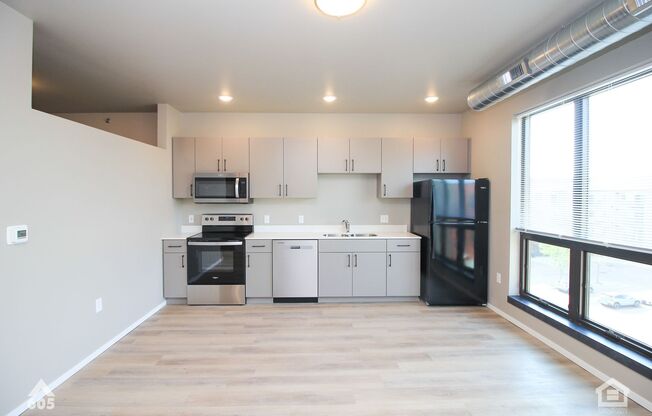 Studio, 1 bath, 558 sqft, $925, Unit 5521-5326