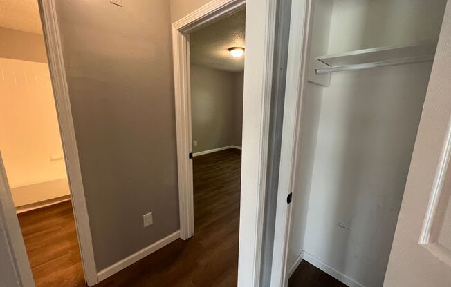 2 beds, 1 bath, $900, Unit 426A