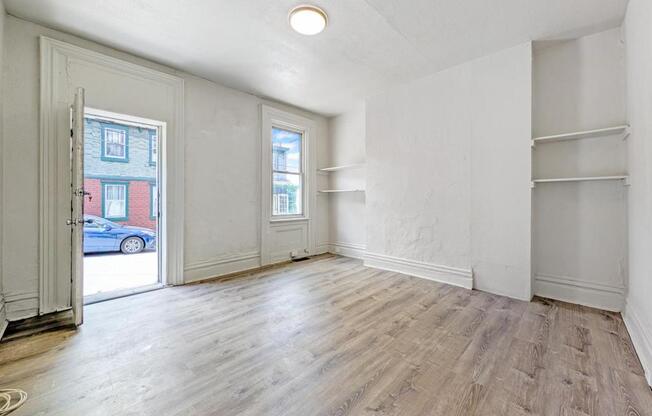 257 37 ST