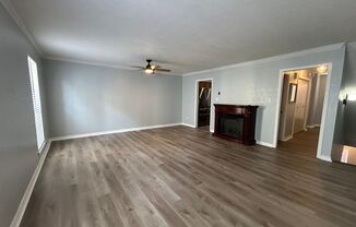 3 beds, 2.5 baths, $1,450, Unit Unit 4