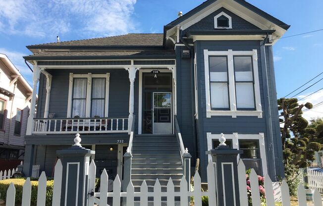 730-732 Pacific Ave