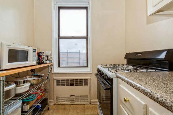 1 bed, 1 bath, $2,000, Unit 511