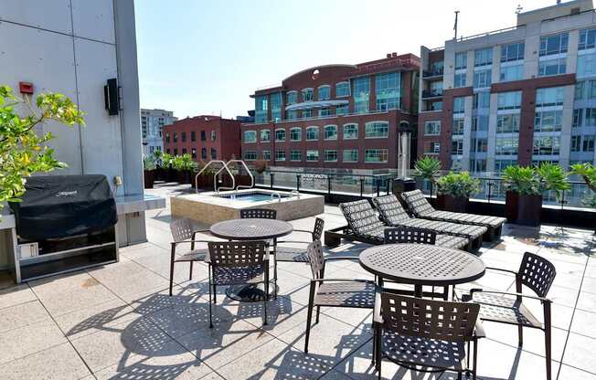 ARC LIGHT APARTMENTS
IN SOUTH PARK
SAN FRANCISCO, CA