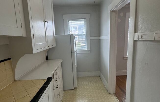 Studio, 1 bath, 360 sqft, $1,395, Unit 102