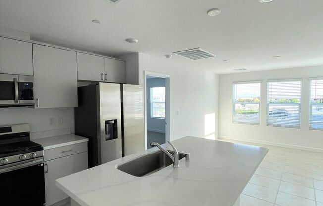 Now Leasing – Brand-New Townhome in Heritage Square, North Las Vegas!