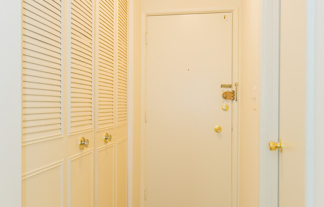 1 bed, 1 bath, 600 sqft, $1,895, Unit 327