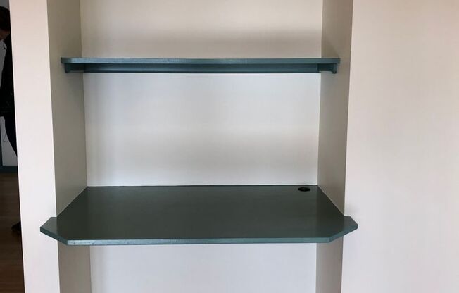 1 bed, 1 bath, 660 sqft, $1,795, Unit Apt. B