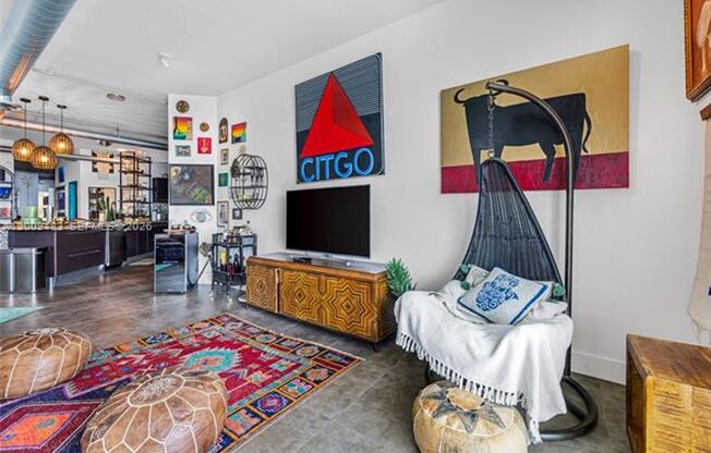 700 NE 25th St # 1104 (A12009483)