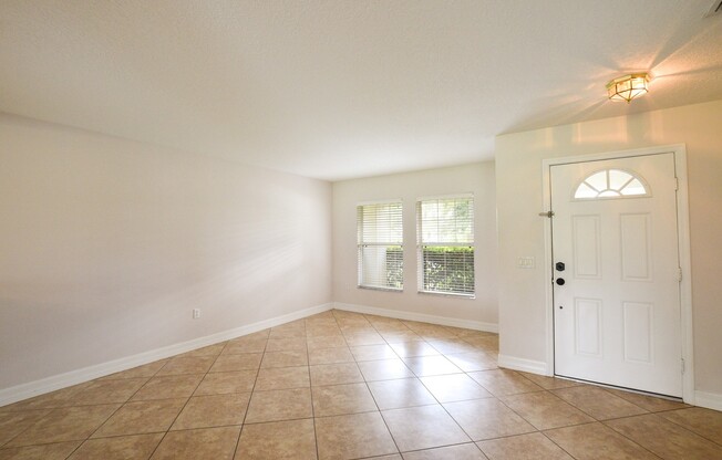 Amazing 4 Bed 2.5 Bath Home For Rent in Orlando, FL!