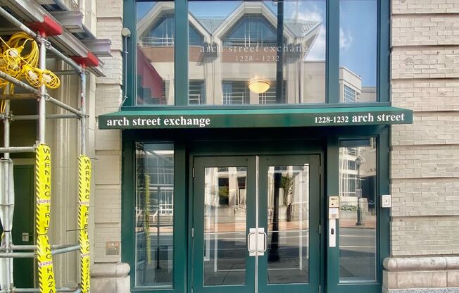 AWESOME 1 BR / 1 BA Loft Condo at Arch St Exchange @ 1230 Arch Street