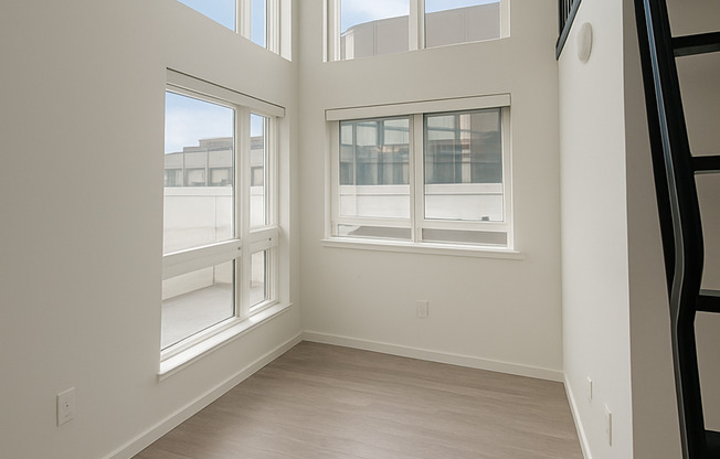 Studio, 1 bath, 439 sqft, $1,850, Unit 712