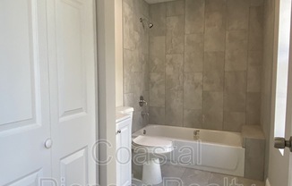 2210 10 ST S