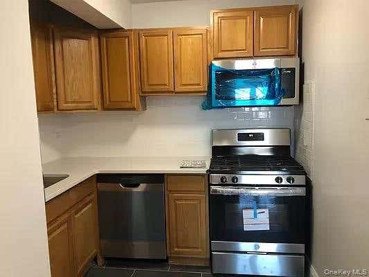 2475 E 11th St Apt 3KK