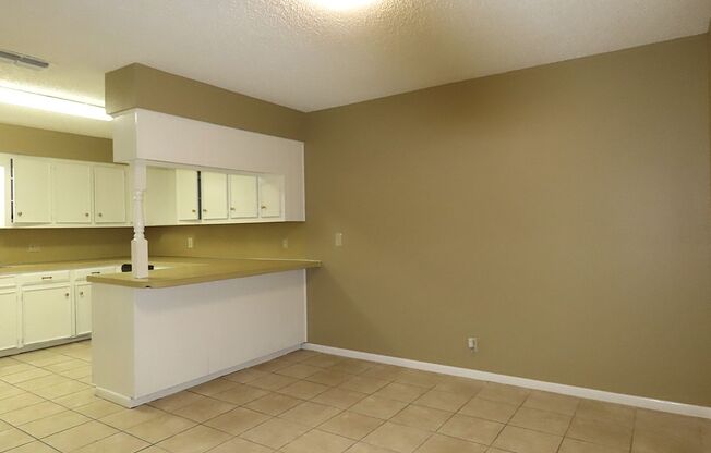 3 beds, 2 baths, $1,495