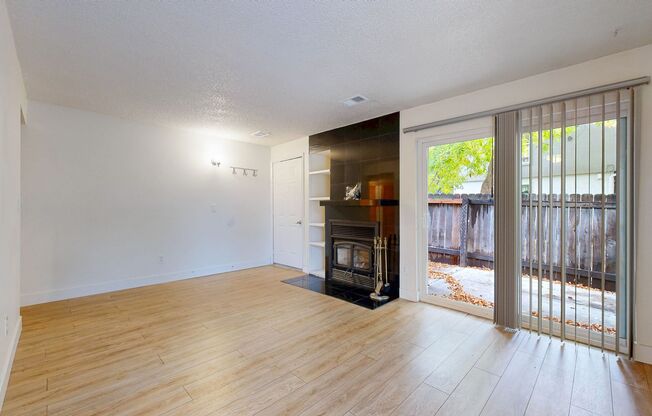 Adorable main floor 1 bed unit