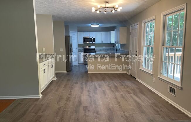 4 beds, 2.5 baths, 2,959 sqft, $2,695