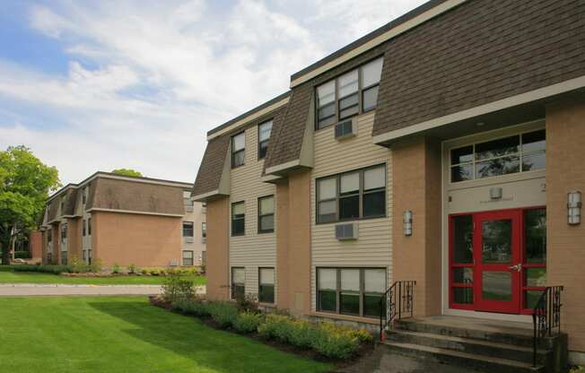 Find Your New Home in Stoughton