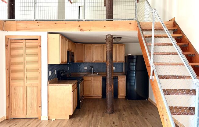 1 bed, 1 bath, 847 sqft, $1,600, Unit 5201