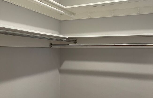 Studio, 1 bath, 250 sqft, $875, Unit 4C