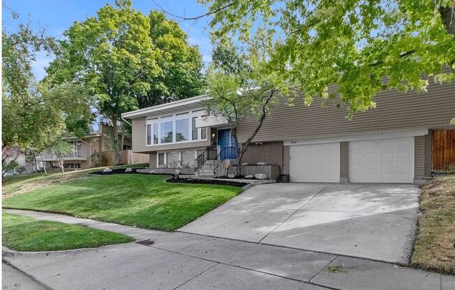 Olympus Cove Home Tucked In to the Benches! Near Park, Schools, Hiking and Skiing!