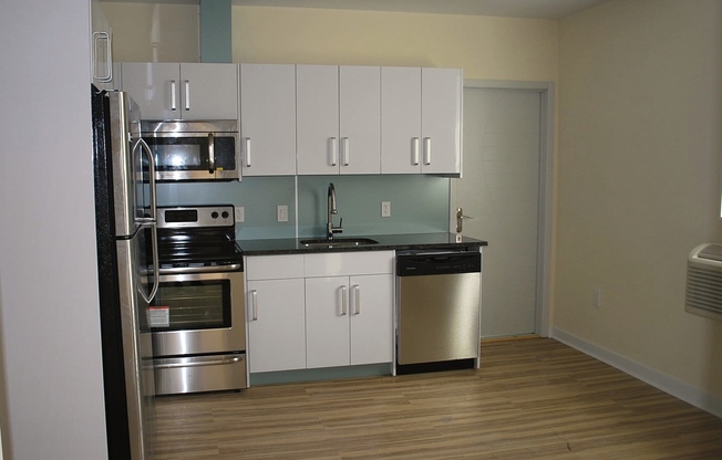 1 bed, 1 bath, 500 sqft, $1,525, Unit 220