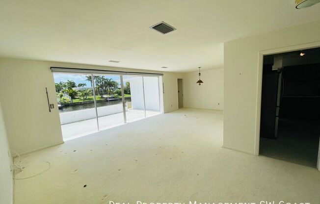2256 SE 27 ST