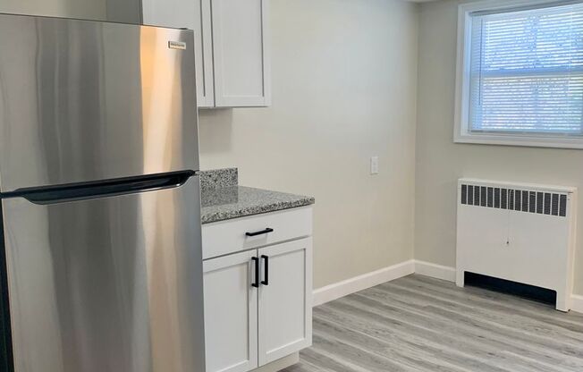 Remodeled Large Two Bedroom in Ft. Mitchell