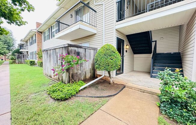 2 Bedroom 2 Bathroom - Gated Community!!! -