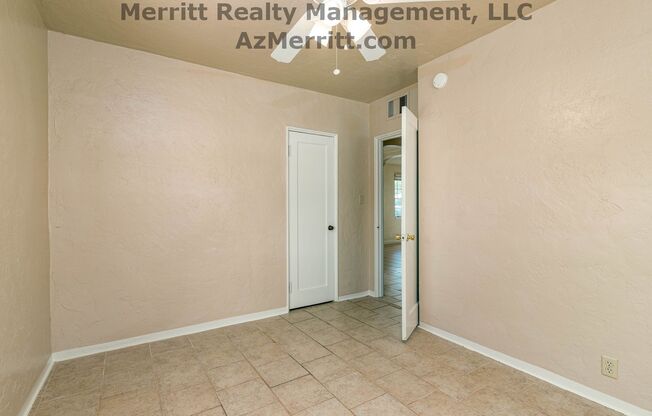 2 beds, 1 bath, 936 sqft, $1,395, Unit 3001