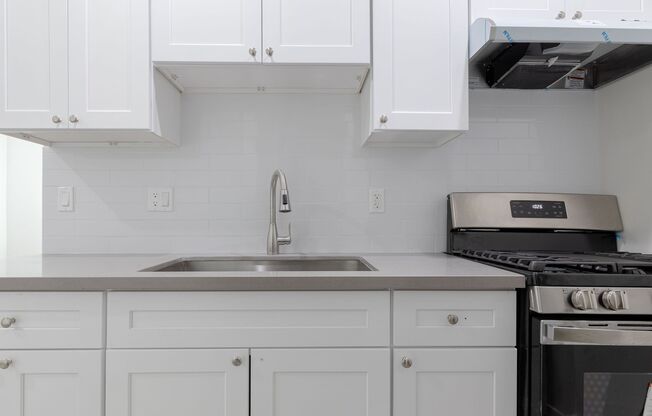 Modern and Charming Junior 1-bedroom Apartment