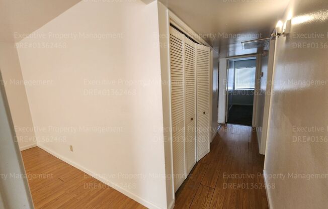 2 beds, 1 bath, $1,425, Unit B