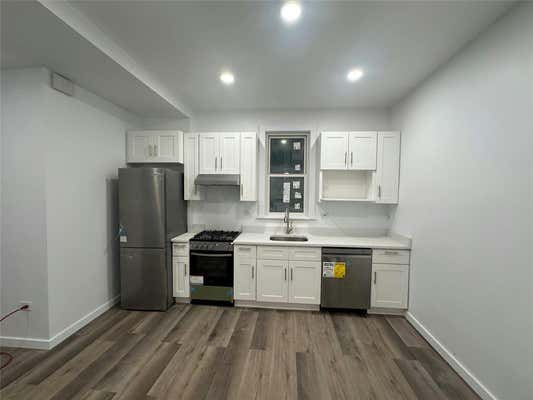 1 bed, 1 bath, 384 sqft, $2,400, Unit A