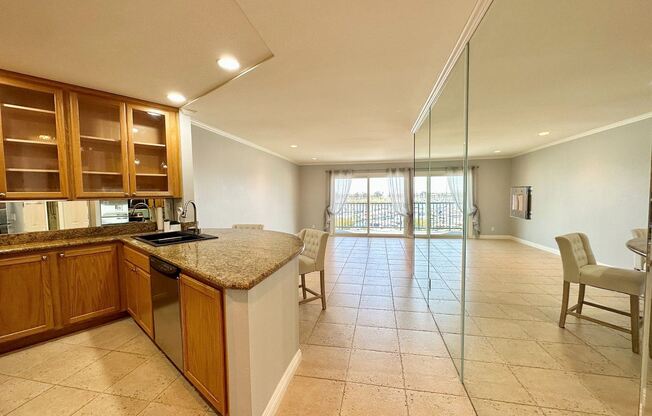 2901 Peninsula #348