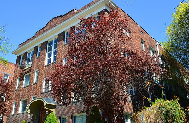 An exterior picture of Lotus Cityline Apartments in Downtown Salt Lake City, Utah