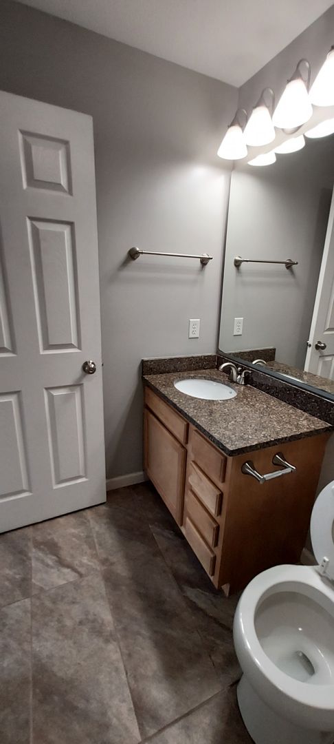 2 beds, 2 baths, 1,142 sqft, $1,360, Unit 31-202