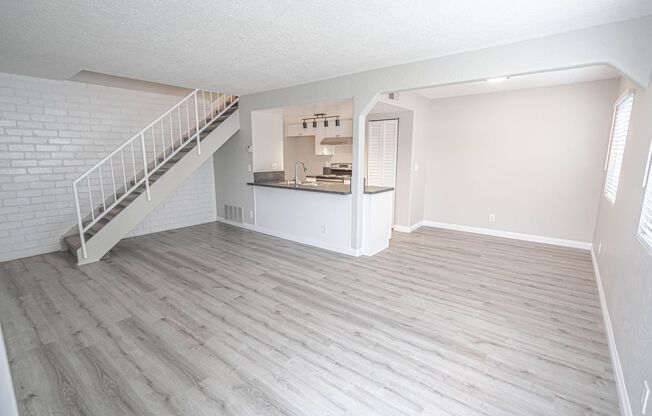 2 beds, 1 bath, $2,100