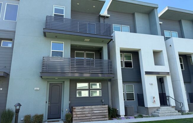 Executive Milpitas Townhome