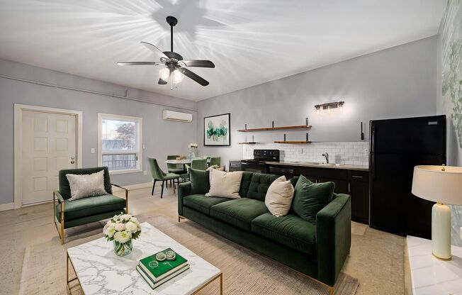 1 bed, 1 bath, 595 sqft, $895, Unit Urban Studios: 5300-#37