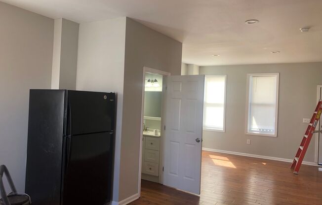 Must See this updated 3 bedroom 1.5 Bath in Baltimore City