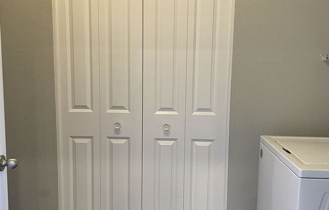 2 beds, 1 bath, $1,575