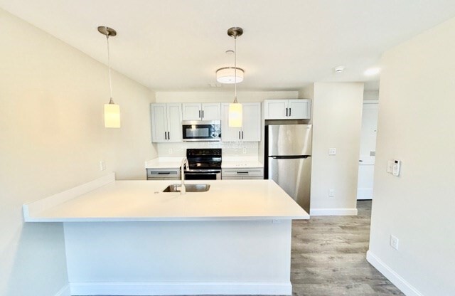 882 MASSACHUSETTS AVE